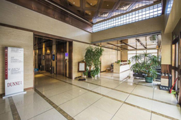 對大廈大堂和門廳的保潔主要注意哪些細節問題呢？